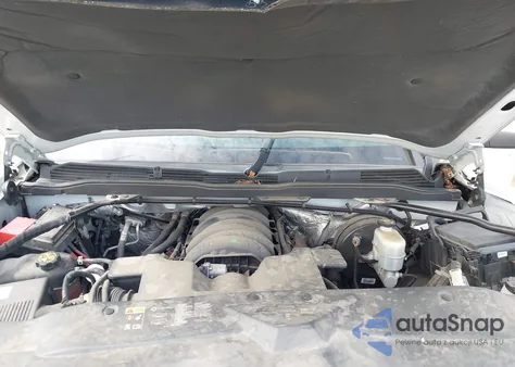 2015 Chevrolet Silverado 1500 1Lt из США, поврежденный, VIN 3GCUKREC1FG207617